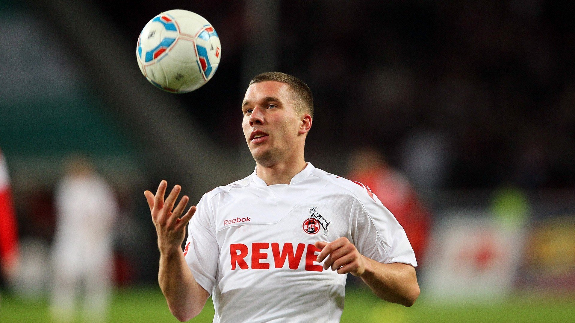 _极光之下的穿越赛：挑战自然奇观的速度极限_，极光之桥