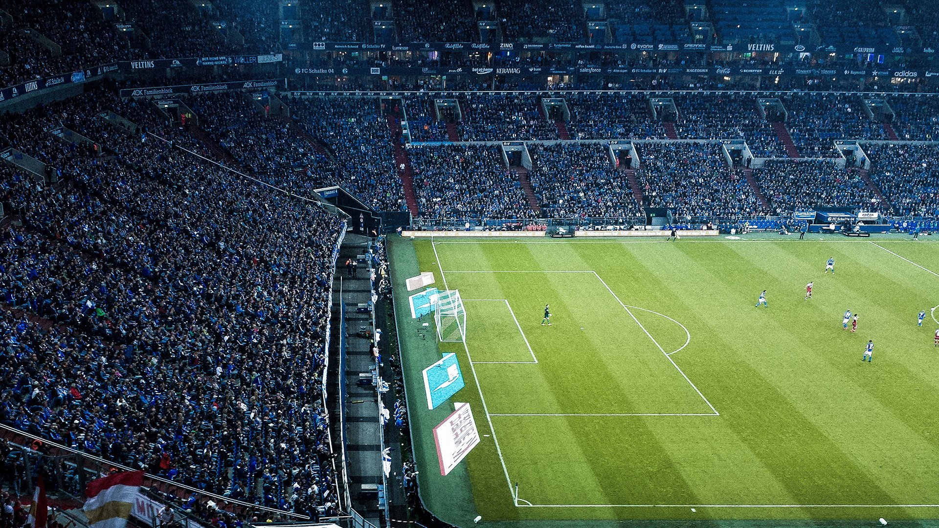 世界杯盛况回顾：足坛巅峰对决精华重现，世界杯殿堂经典回顾